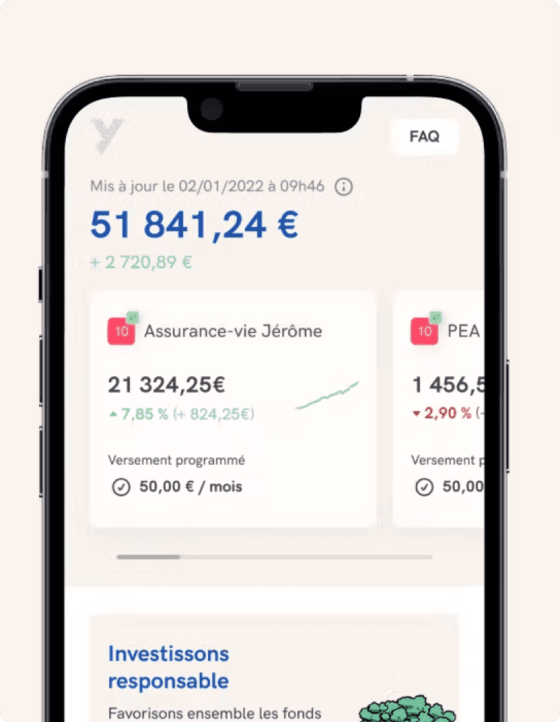 Écran d'accueil de l'application Yomoni : 51 841,24 euros d'épargne suivie, les cartes assurance-vie et PEA avec leur performance, et un versement programmé de 50 euros par mois
